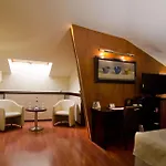Ξενοδοχείο Catalonia El Pilar 4*