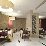 ホテル カタロニア エル ピラール サラゴサ