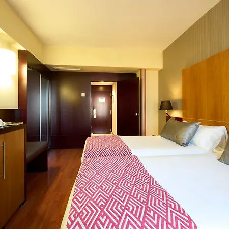 Otel Catalonia El Pilar 4*