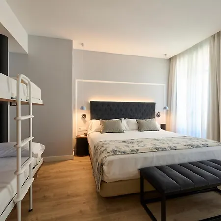 Hotel Catalonia El Pilar 4*