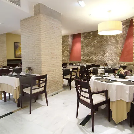 Catalonia El Pilar Otel