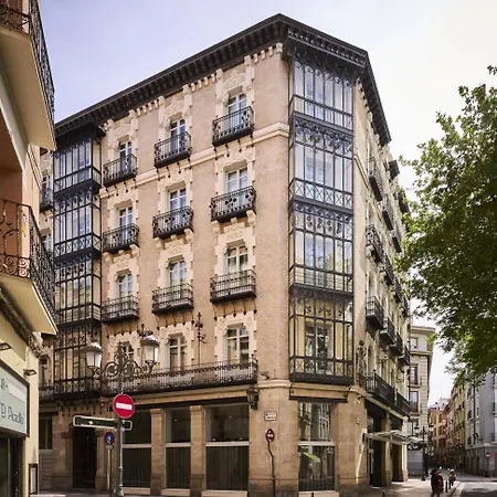Catalonia El Pilar Hotel