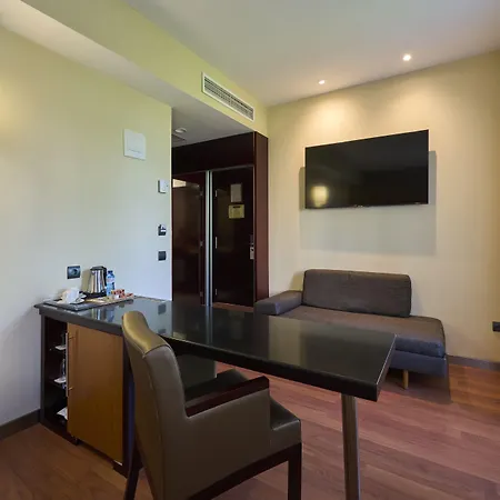 Hotel Catalonia El Pilar