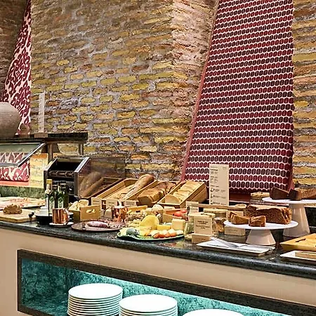 Catalonia El Pilar Hotel 4*