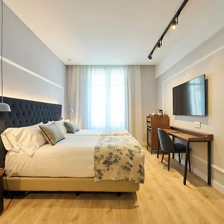 Hotel Catalonia El Pilar