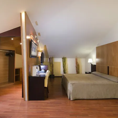 Otel Catalonia El Pilar Zaragoza