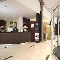 فندق Catalonia El Pilar 4*
