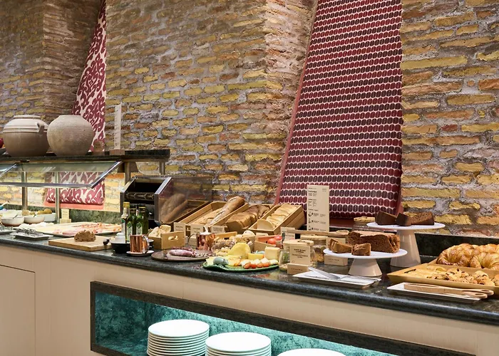 ホテル カタロニア エル ピラール サラゴサ